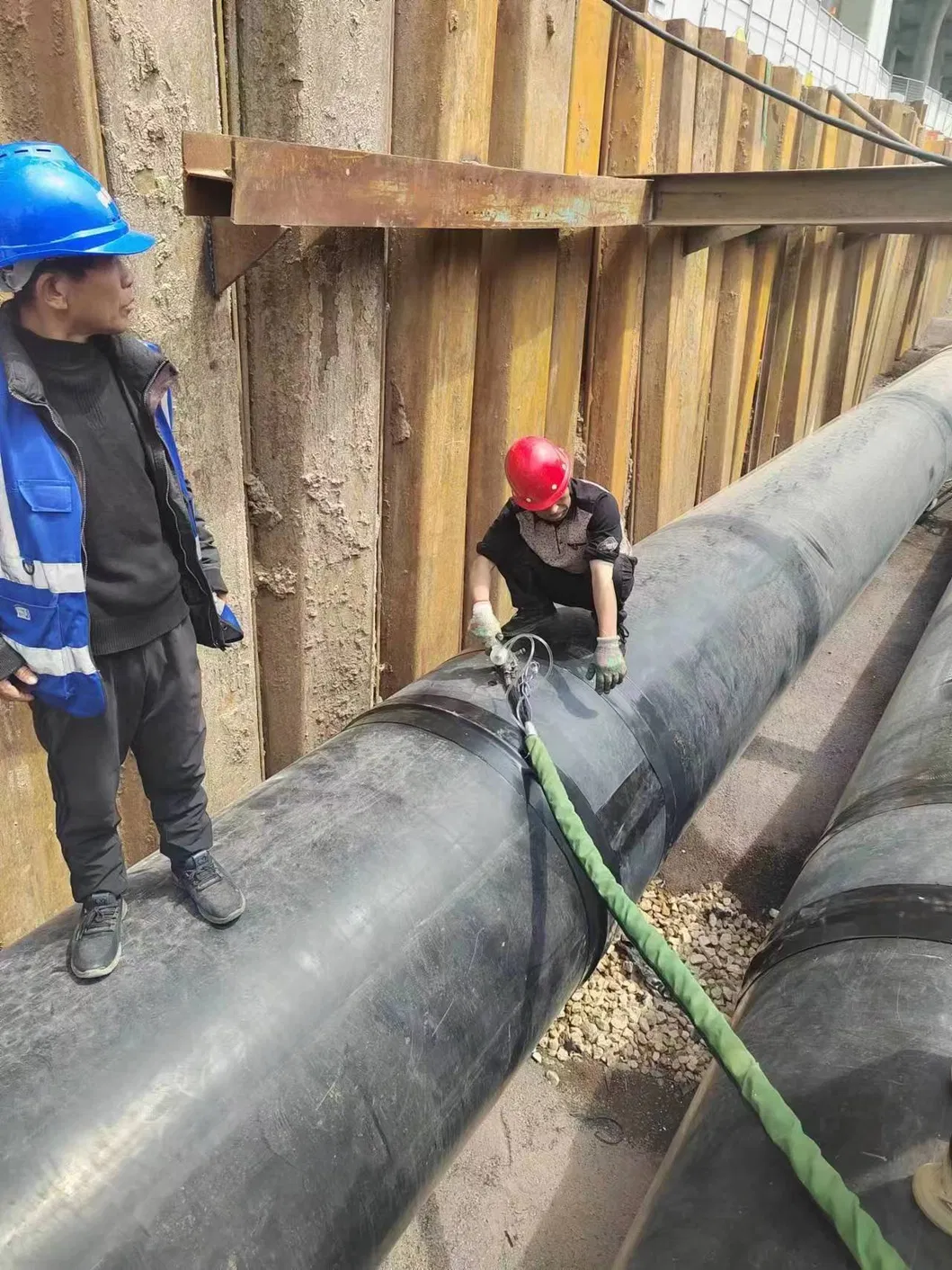 Computerized Heat Shrink Sleeve Manufacturing System with Basic Film Extrusion Line and Adhesive Coating for PE Hollow Wall Spiral Pipe 8