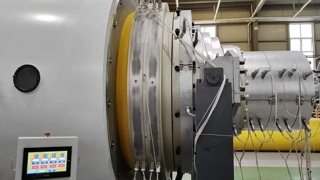 Vacuum Calibrated HDPE Jacket Pipe Extrusion Equipment with High-Efficiency Extruder and Uniform Wall Thickness for Pre-Insulated Pipe Production 4