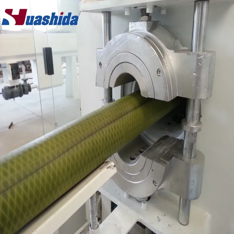 Ligne de production de tuyaux isolés flexibles continus à technologie de pointe 0