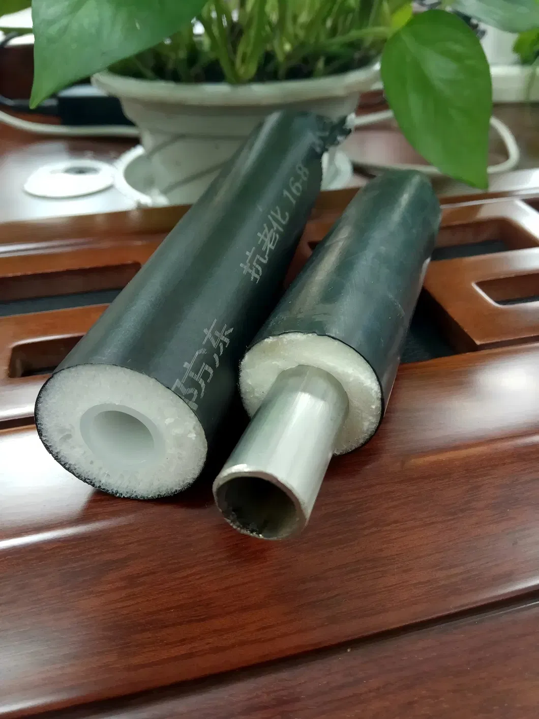 Continuous PU Foaming Pre-Insulated Pipe Production Line For HDPE Outer Jacket And Thermal Insulation 2