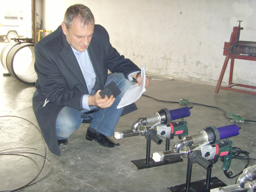 Portable Hand Extrusion Welding Gun for PP/PE/PVC Plastic Material Welder 7
