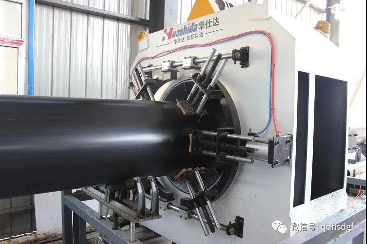 Fully Automatic Chipless Plastic Tube Cutter for Insulated PE Jacketing Pipes 1