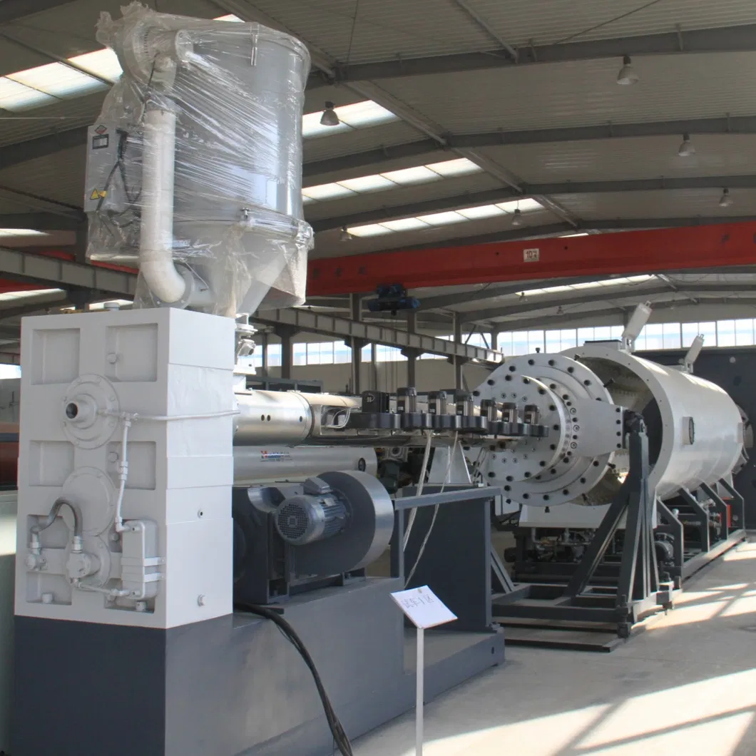 آلة إنتاج أنابيب البلاستيك PE المعزولة مسبقًا / أنابيب HDPE الجاكيت / أنابيب الأكمام 0