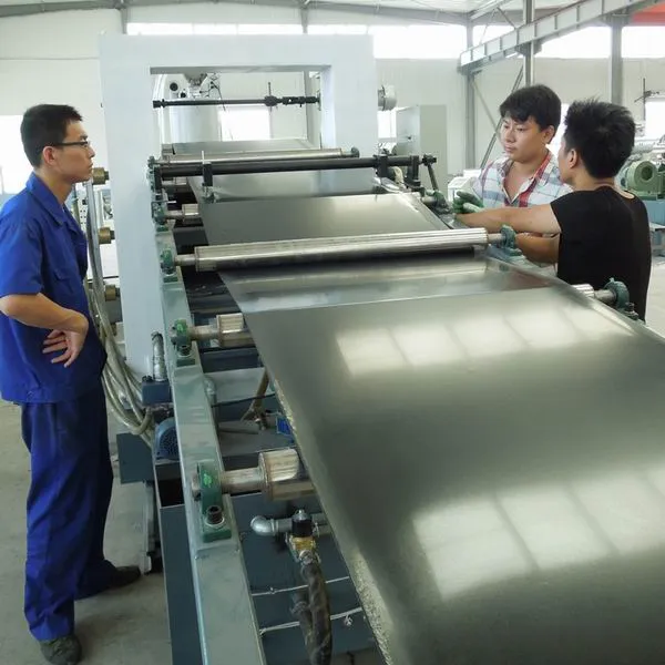 Single-Screw PE Sheet Extruder 300-7000mm Width 0.2-45mm Thickness 4