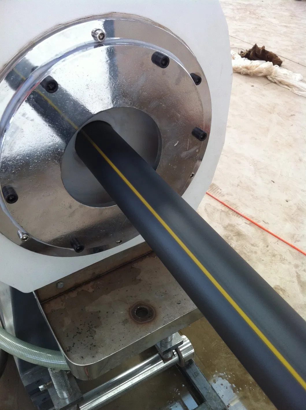 Automatic HDPE Solid Wall Pipe Extrusion Line with Computerized System and Single-screw Extruder for 20-630mm Pipe Diameter 1