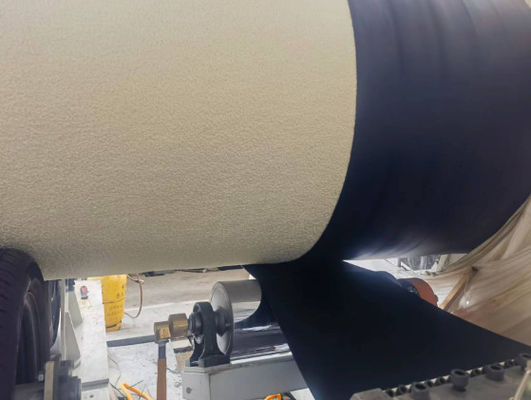 Rigid Polyurethane Foam Spraying and PE Spiral Winding Insulated Steel Pipe Line