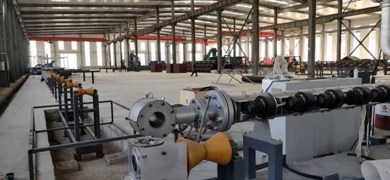 Continue Flexible PU Foaming Yellow Jacket Insulation Pipe Machine HDPE / PP Extruder