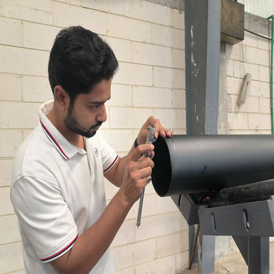 PE Pre-Insulated Pipe Production with Vacuum Calibration Method for Pipe Casing