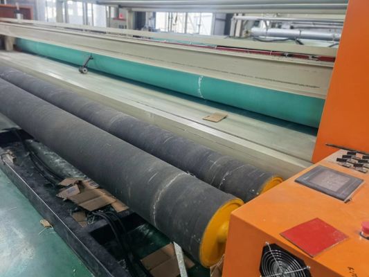 Линия экструзионной экструзии пленок из ПВХ PP с геомембранной пленкой