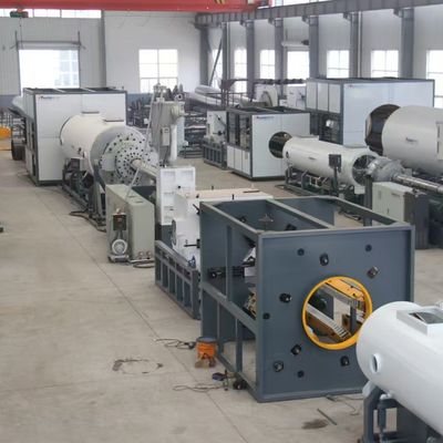 Linea di produzione di tubi preisolati per tubi di plastica Metodo di taratura a vuoto e rigidità migliorata
