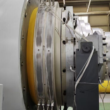 Polyurethane Foam Insulated Pipe Foaming Equipment with Intelligent PLC Control System and High-Pressure Impingement Mixing ISO9001:2008 Certified