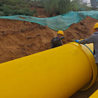 Máy máy ống HDPE cách nhiệt trước một vít tự động với kích thước chân không để sản xuất ống bọt polyurethane