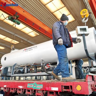 Ligne de production de tuyaux pré-isolés en PEHD couverts de PU avec coupe planétaire sans poussière et contrôle PLC Siemens pour le transport municipal d'eau et de gaz