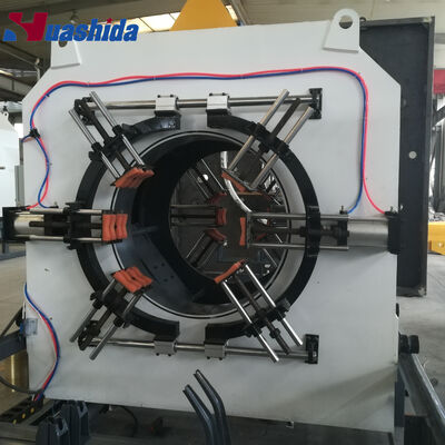 Línea de producción de tubos preinsulados computarizados totalmente automáticos calibrados al vacío para extrusión de chalecos de HDPE