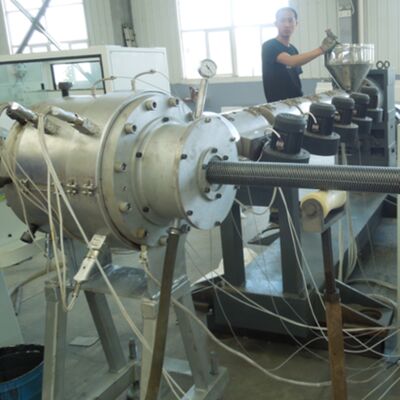 One-Step Continuous PERT Rigid Insulation Pipe Machine for EN 253 Compliant Pre-Insulated Pipe Production with 40% Faster Efficiency