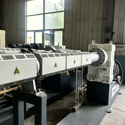 PE series vacuum calibrating method pre-insulated pipe outside casing extrusion line