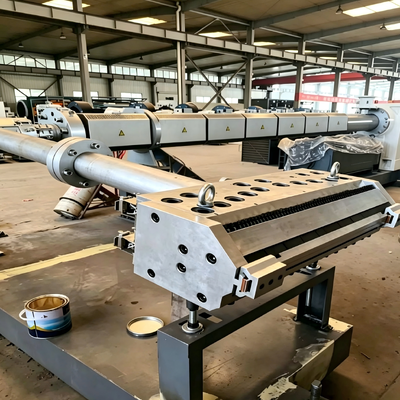 Patented PUR Spray PE Wrapping Pre-Insulated Pipe Production Line for Industrial Pipelines