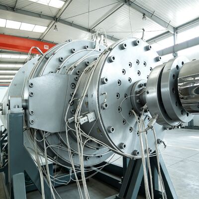 Automatic Vacuum Calibration HDPE Outer Casing Pipe Line